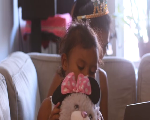 婴儿胎毛脱落与剃发时机指南